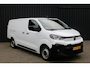 Citroën E-Jumpy L3 136 75 kWh Lengte 3 | Camera | Navigatie | Carplay | Betimmering Laadruimte | Passagiersbank | Comfort Tussenwand