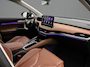 Skoda Enyaq 60 Selection 180pk Automaat Trekhaak, Lederen bekleding, Navigatie, Adaptive cruise control, Achteruitrijcamera, Parkeersensoren, LED koplampen