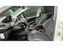 Peugeot 208 1.2 PureTech GT-Line | Cruise Control | Panoramadak | Climate Control | Achteruitrij Camera | Achteruitrijcamera standaard | Airco (automatisch) | Bluetooth telefoonvoorbereiding