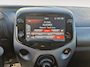 Toyota Aygo 1.0 VVT-i x-play | Airco | Bluetooth | Camera | 5 deurs | Zwart dak |