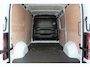 Renault Master E-Tech T35 L2H2 Advance Long Range 87 kWh 143pk - Navi - Camera - Betimmering - Trekhaak - Blind Spot - Stoelverwarming - Rijklaar