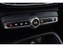 Volvo XC40 2.0 T4 Momentum | Harman/Kardon | Panoramadak | 360° Camera | Trekhaak | BLIS | Camera