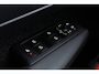 Volvo XC40 2.0 T4 Momentum | Harman/Kardon | Panoramadak | 360° Camera | Trekhaak | BLIS | Camera