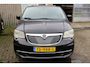 Lancia Voyager 2.8 CRD,** Automaatbak Kapot** Cruise Control, Airco, Camera, PDC A, Navi, Alleen Voor Handel Of Export