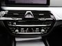 BMW 5-Serie Touring 530e Business Edition Plus SOH 95,6% | Panoramdak