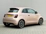 Fiat 500e La Prima by Bocelli 42 kWh / SOH 96% / Panoramadak / Adaptief Cruise Control / Lederen Bekleding / CCS Snel Laden / Achteruitrijcamera / JBL Audio  / Stoelverwarming / Keyless Entry & Start / PDC Voor & Achter /