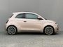 Fiat 500e La Prima by Bocelli 42 kWh / SOH 96% / Panoramadak / Adaptief Cruise Control / Lederen Bekleding / CCS Snel Laden / Achteruitrijcamera / JBL Audio  / Stoelverwarming / Keyless Entry & Start / PDC Voor & Achter /