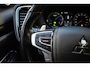 Mitsubishi Outlander 2.4 PHEV Intense+ SCHUIF/KANTELDAK/CRUISE/CARPLAY/AIRCO-ECC/NAVI/NL-AUTO/CAMERA 360 GR/TREKH/XENON/PDC V+A