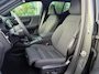 Volvo EX40 Single Motor Extended Range Plus Europa 82 kWh / Stoelverwarming, Stuurverwarming / Cruise Control / Trekhaak / Spatlappen / Achter camera / Elektrische stoelen met geheugen / 19 Inch velgen / Digital Dashboard / Google Maps / Android Auto / Apple Carplay