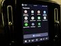 Volvo EX40 Single Motor Extended Range Plus Europa 82 kWh / Stoelverwarming, Stuurverwarming / Cruise Control / Trekhaak / Spatlappen / Achter camera / Elektrische stoelen met geheugen / 19 Inch velgen / Digital Dashboard / Google Maps / Android Auto / Apple Carplay