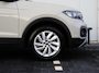Volkswagen T-Cross 1.0 TSI Life 95 pk | Dealeronderhouden | Navi via App-Connect | Cruise control | Airconditioning | Parkeersensoren | Lichtmetalen velgen |