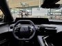 Peugeot e-5008 GT Long Range 97 kWh 7p | SOH 97% | Panorama/schuifdak | Luxe stoelen | Warmtepomp | All season | Massage |