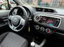 Toyota Yaris 1.3 VVT-i Now 5Drs Airco Camera LM-Velgen Dealeronderhouden!