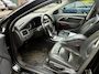 Volvo V70 2.0T 200PK! MOMENTUM. TREKHAAK/LEER/ZEER NETJES