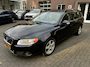 Volvo V70 2.0T 200PK! MOMENTUM. TREKHAAK/LEER/ZEER NETJES