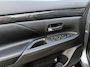 Mitsubishi Outlander 2.0 Instyle 4WD Automaat | 7 Persoons | Leder | Schuif-/Kanteldak | Camera | Trekhaak | Xenono | PDC | ACC |