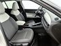 Fiat 600 600e 156pk La Prima 54 kWh Automaat | Tot 8 Jaar Garantie | 3 Fase | Elektrische Achterklep | Elektrische Bestuurdersstoel met Massage | Navigatie | Climate Control | Adaptieve Cruise Control | 18" LMV | Achteruitrijcamera | LED | Stoelverwarming | Keyless Entry/Start | Dodehoekdetectie | Apple Carplay/Android Auto |