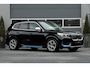 BMW iX1 xDrive30 67 kWh |Pano|DAB|Camera|Sfeerverlichting