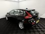 Volvo V40 2.0 D2 Summum Business Leder, Navi, Parkeersensoren, Cruise control, A start, ,Lichtmetalen velgen, Stoelverwarming