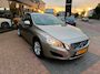 Volvo S60 1.6 T3 Kinetic AUT|Clima|Cruise|NAV|CAM|DealerOH!