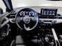 Audi A4 Avant 35 TFSI S-Line edition / 150pk / NAP / Panorama dak / Sfeerverlichting / Stoelverwarming / Achteruitrij camera /