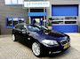 BMW 5-Serie Touring 530i Upgrade Edition 272PK|Origineel NL|XenonLed|Prof Navi|18INCH|AUT|Trekhaak|6 Cilinder|Leder|Memory Seat
