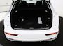 Audi Q5 50 TFSI e quattro S edition | SOH 85,5% | Panoramadak | Half leder | Stoelverwarming | Adaptive cruise | Dodehoek detectie | Camera | Park assist | Navigatie | Bluetooth | Climate control