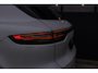 Porsche Cayenne 3.0 E-Hybrid | SoH 91% | SportDesign | Sport Chrono | Pano | Bose | HD Matrix LED PDLS+ | Sportuitlaat | 18 Weg Stoelen | Verwarmd Alcantara Stuurwiel | 22 Inch Turbo GT | PASM Luchtvering | Carplay | Stoelventilatie | Uitgebreid Leder | Dealer Onderhoude