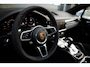 Porsche Cayenne 3.0 E-Hybrid | SoH 91% | SportDesign | Sport Chrono | Pano | Bose | HD Matrix LED PDLS+ | Sportuitlaat | 18 Weg Stoelen | Verwarmd Alcantara Stuurwiel | 22 Inch Turbo GT | PASM Luchtvering | Carplay | Stoelventilatie | Uitgebreid Leder | Dealer Onderhoude
