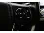 Toyota RAV4 2.5 Hybrid AWD Style | Trekhaak (1.650 KG) | Stoelverwarming | Keyless | Adaptive Cruise | Clima | Parkeersensoren voor/achter | Camera | LED | 18 inch | Leder/alcantara