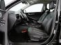 Kia Niro EV DynamicLine 64.8 kWh | SOH 95,4% | Half leder | Adaptive cruise | Trekhaak | Camera | Park assist | Climate control | Carplay | Full LED
