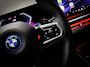 BMW 5-Serie Touring 550e xDrive M-Sport (MAXTON, 4-WIELBESTURING, PANO, HARMAN/KARDON, STOELVENTILATIE, HEAD-UP, SFEERVERLICHTING)
