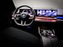 BMW 5-Serie Touring 550e xDrive M-Sport (MAXTON, 4-WIELBESTURING, PANO, HARMAN/KARDON, STOELVENTILATIE, HEAD-UP, SFEERVERLICHTING)