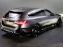 BMW 5-Serie Touring 550e xDrive M-Sport (MAXTON, 4-WIELBESTURING, PANO, HARMAN/KARDON, STOELVENTILATIE, HEAD-UP, SFEERVERLICHTING)