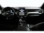 Volvo XC60 2.0 T6 Plug-in hybrid AWD Plus Black Edition | Luchtvering | Head-Up | Panoramadak | Sportstoelen | Snel beschikbaar |