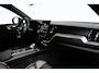 Volvo XC60 2.0 T6 Plug-in hybrid AWD Plus Black Edition | Luchtvering | Head-Up | Panoramadak | Sportstoelen | Snel beschikbaar |