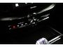 Volvo XC60 2.0 T6 Plug-in hybrid AWD Plus Black Edition | Luchtvering | Head-Up | Panoramadak | Sportstoelen | Snel beschikbaar |