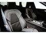 Volvo XC60 2.0 T6 Plug-in hybrid AWD Plus Black Edition | Luchtvering | Head-Up | Panoramadak | Sportstoelen | Snel beschikbaar |