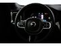 Volvo XC60 2.0 T6 Plug-in hybrid AWD Plus Black Edition | Luchtvering | Head-Up | Panoramadak | Sportstoelen | Snel beschikbaar |