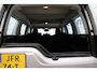 Land Rover Discovery 2.7 TDV6 SE nette 5-zitter met 3500kg trekgewicht