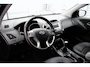 Hyundai ix35 2.0i Style nette SUV met trekhaak met nieuwe APK bij aflevering