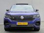 Volkswagen Touareg 3.0 TSi eHybrid 4MOTION R / SOH 86% / Elektrisch wegklapbare trekhaak / Elektrische achterklep / Glazen schuif- en kanteldak / Rondomzicht camera / Stuur- & Stoelverwarming / Trekgewicht 3500 kg / Head Up Display / Adaptief cruise control /