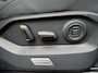 Volkswagen Touareg 3.0 TSi eHybrid 4MOTION R / SOH 86% / Elektrisch wegklapbare trekhaak / Elektrische achterklep / Glazen schuif- en kanteldak / Rondomzicht camera / Stuur- & Stoelverwarming / Trekgewicht 3500 kg / Head Up Display / Adaptief cruise control /
