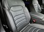 Volkswagen Touareg 3.0 TSi eHybrid 4MOTION R / SOH 86% / Elektrisch wegklapbare trekhaak / Elektrische achterklep / Glazen schuif- en kanteldak / Rondomzicht camera / Stuur- & Stoelverwarming / Trekgewicht 3500 kg / Head Up Display / Adaptief cruise control /