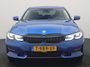 BMW 3-Serie 320e Advantage PHEV 204pk Dealer O.H | SOH 87,2% | Head Up | Adaptive Cruise | Camera | Adaptief Onderstel | Laser LED | Lederen Sportstoelen Memory & Verwarmd | Apple Carplay | Blis | Virtual | Navigatie | DAB | 19"L.M |