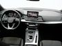 Audi Q5 55 TFSI e Quattro 2x S Line PHEV 367pk Dealer O.H. | SOH 84,8% | Trekhaak Af Fabriek | Luchtvering | Adaptive Cruise | 360 Camera | Head Up | Matrix LED | Alcantara Sportstoelen Memory & Verwarmd | Stuur Verwarmd | Keyless | BLIS | Apple Carp Plug In Hybrid |