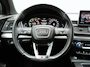 Audi Q5 55 TFSI e Quattro 2x S Line PHEV 367pk Dealer O.H. | SOH 84,8% | Trekhaak Af Fabriek | Luchtvering | Adaptive Cruise | 360 Camera | Head Up | Matrix LED | Alcantara Sportstoelen Memory & Verwarmd | Stuur Verwarmd | Keyless | BLIS | Apple Carp Plug In Hybrid |