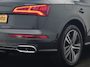 Audi Q5 55 TFSI e Quattro 2x S Line PHEV 367pk Dealer O.H. | SOH 84,8% | Trekhaak Af Fabriek | Luchtvering | Adaptive Cruise | 360 Camera | Head Up | Matrix LED | Alcantara Sportstoelen Memory & Verwarmd | Stuur Verwarmd | Keyless | BLIS | Apple Carp Plug In Hybrid |