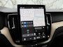 Volvo XC60 2.0 T6 Plug-in hybrid AWD Plus Dark | Schuif/kanteldak | Trekhaak | 360 Camera | Harman Kardon Premium Audio | Head-Up Display | Getint Glas | Stoel + Stuurverwarming |