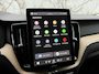 Volvo XC60 2.0 T6 Plug-in hybrid AWD Plus Dark | Schuif/kanteldak | Trekhaak | 360 Camera | Harman Kardon Premium Audio | Head-Up Display | Getint Glas | Stoel + Stuurverwarming |